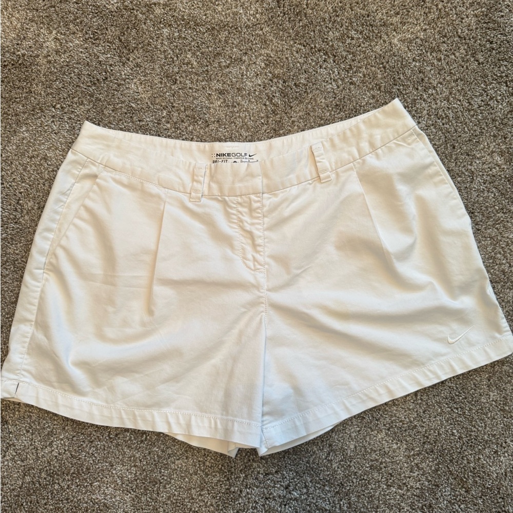 Nike Women’s NikeGolf Dri-Fit White Shorts Size 10
